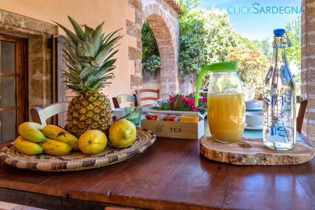 Villa Christiana Villa Del XV Secolo Con Piscina Ad Uso Esclusivo Alghero Luaran gambar