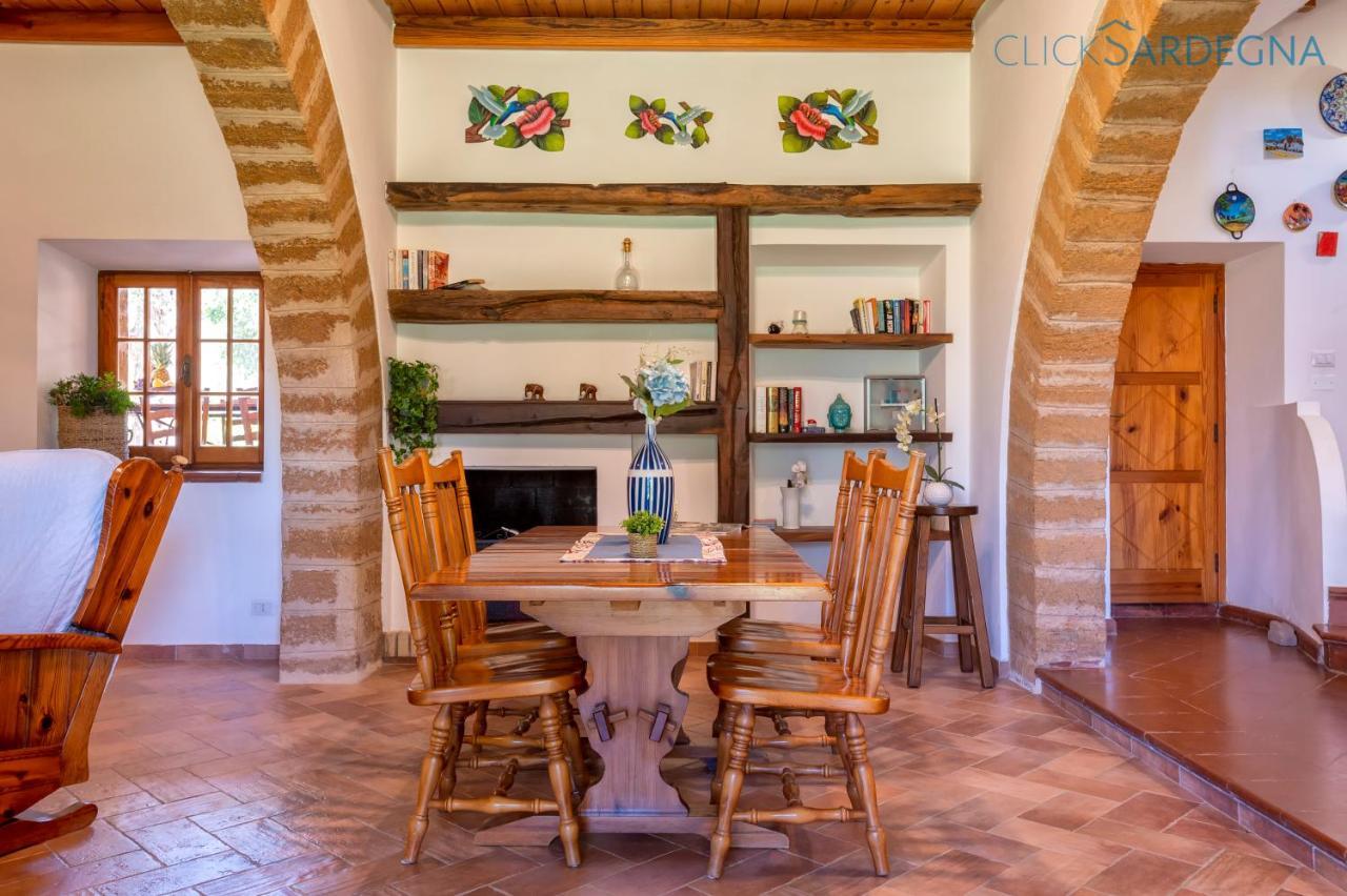 Villa Christiana Villa Del XV Secolo Con Piscina Ad Uso Esclusivo Alghero Luaran gambar