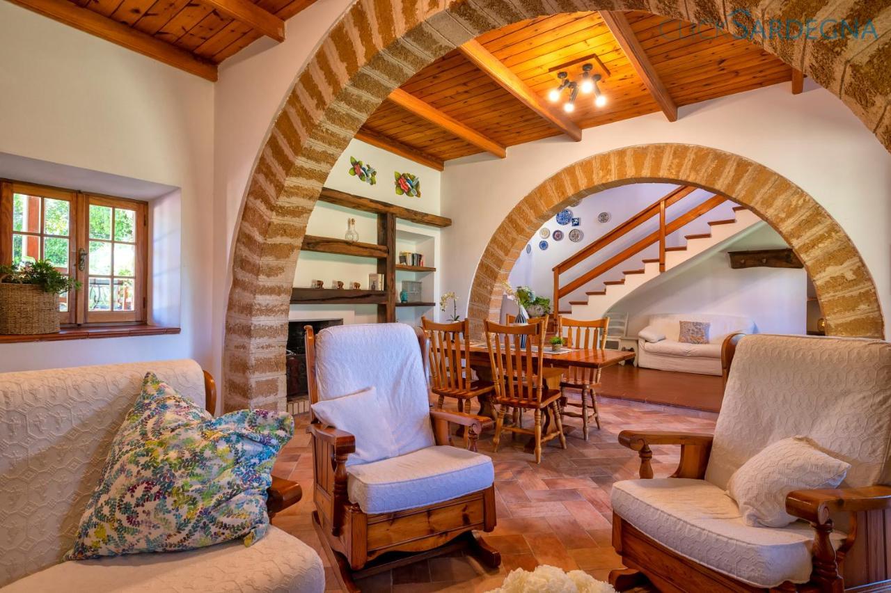 Villa Christiana Villa Del XV Secolo Con Piscina Ad Uso Esclusivo Alghero Luaran gambar